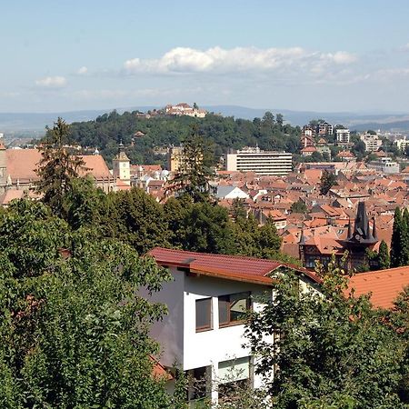 Brasov Valley Apartment ภายนอก รูปภาพ