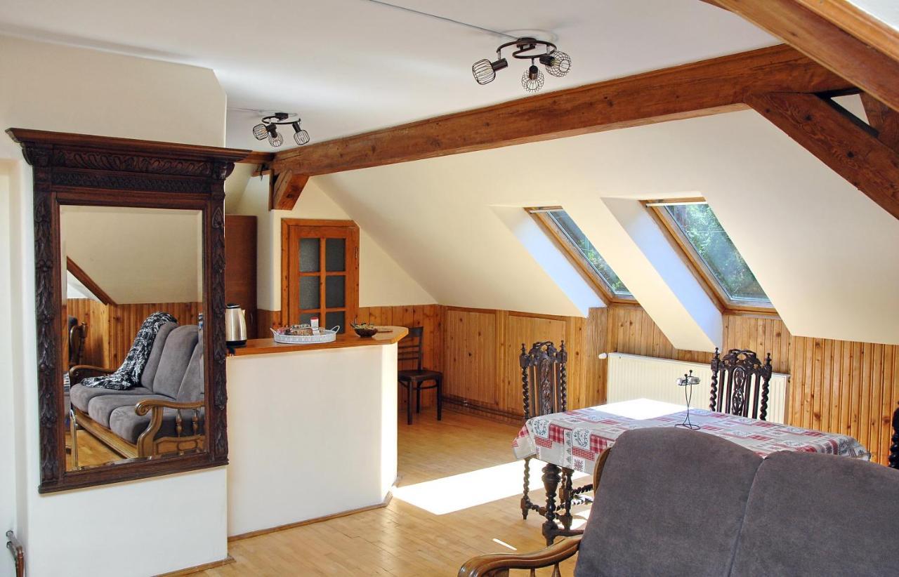 Brasov Valley Apartment ภายนอก รูปภาพ