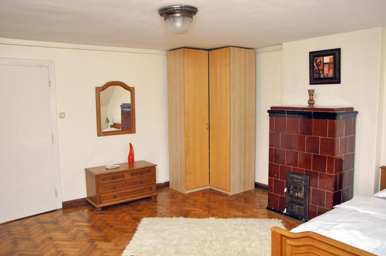 Brasov Valley Apartment ภายนอก รูปภาพ